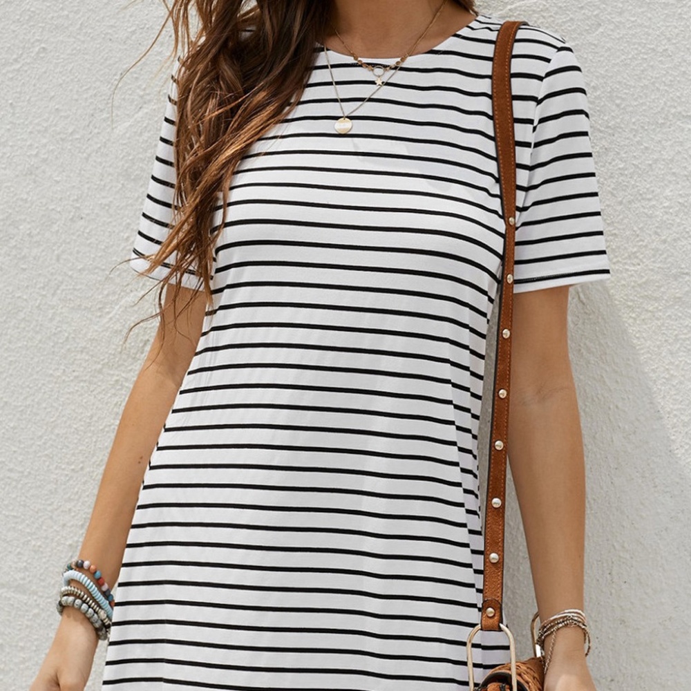 Striped T-shirt Mini Dress w / Tassels Size Medium 8-10